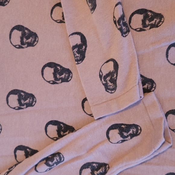 đź’€Philosophy Pink Skull Sweater Size Small - Picture 4 of 5